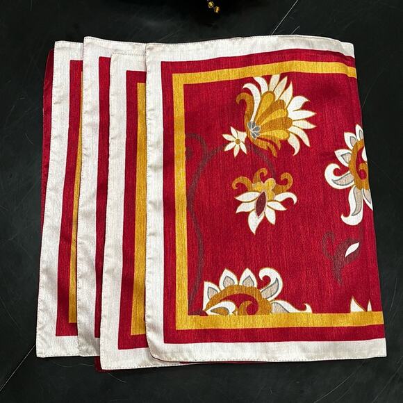 NEW Z Gallerie Silk Blend Floral Rectangular Placemats 20”x14” Set 4 Cranberry - Picture 8 of 16